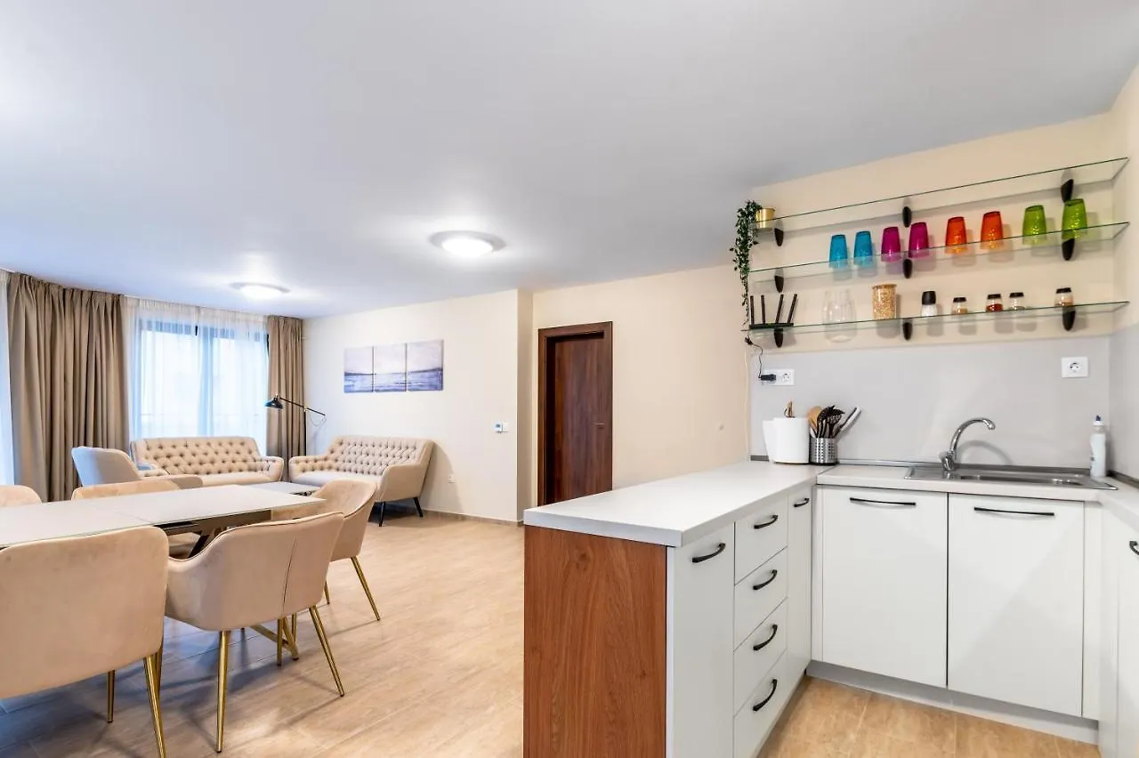 דירות סופיה Chic 2Bd Flat With Modern Furniture On Aldomirovska By Flat Mаnager